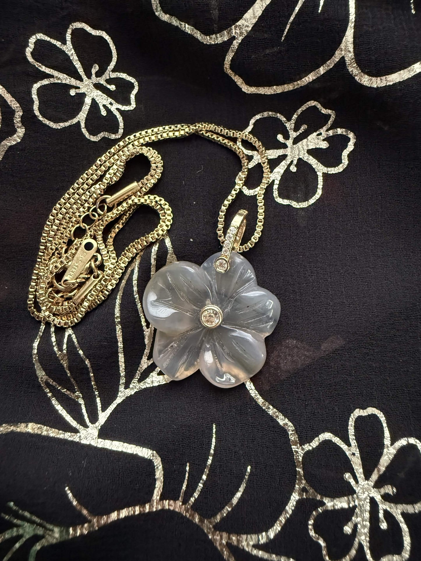 Natural Carved Grey Agate Flower Pendant Necklace