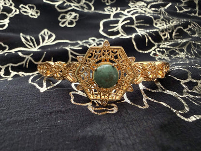 Ornate Hexagonal Fidget Bracelet with Green Stone
