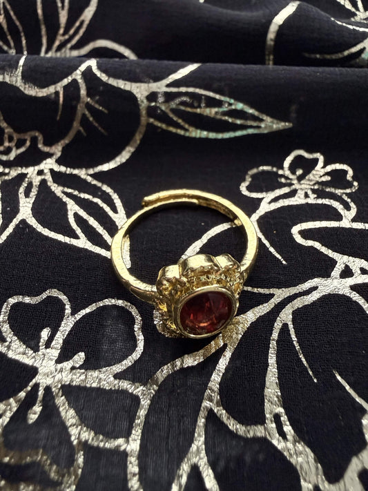 Gold-Tone Copper Rose Crystal Ring – Adjustable Vintage Scalloped Oval Filigree